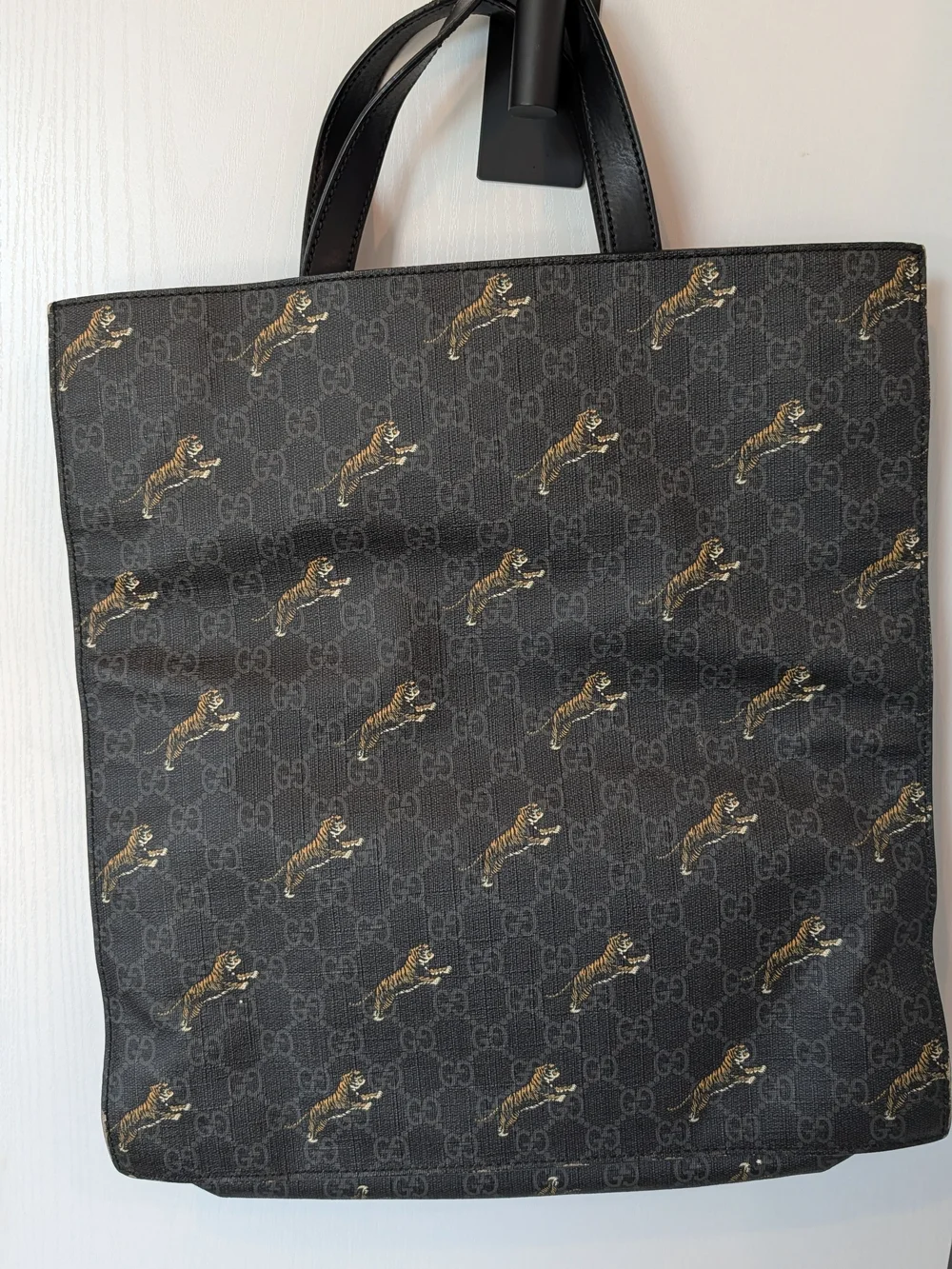 Gucci Black GG Supreme Tiger Print Tote Bag